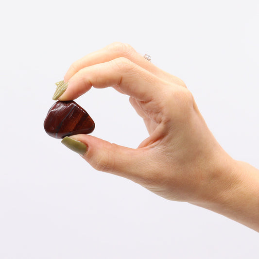 Authentic Bag of 12 African Gemstone Tigers Eye - Red - Size 7 - 26mm (KG) perspective detail 2 showcasing clean geometry and natural material finishes