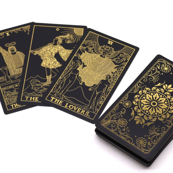 TAROT & ORACLE CARDS