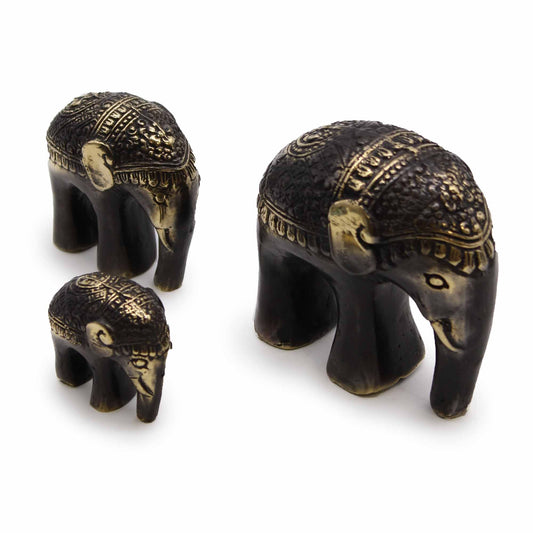 Authentic Art Elephant Set of 3 perspective detail 2 showcasing clean geometry and natural material finishes