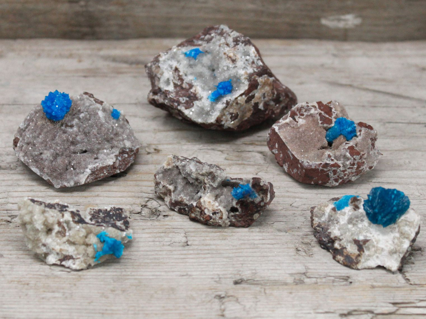 Authentic Cavensite with Metrics 30-40mm perspective detail 5 showcasing clean geometry and natural material finishes