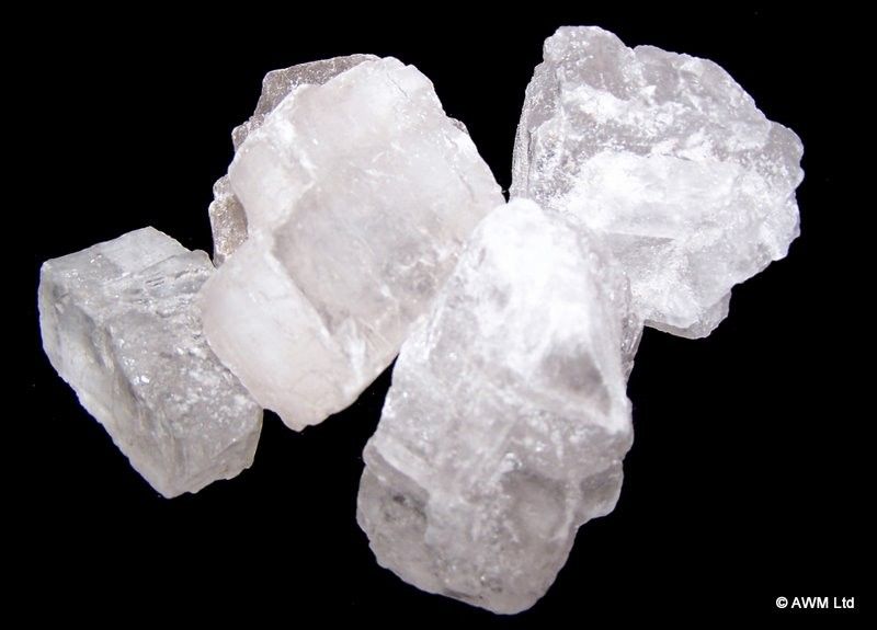 Authentic Bag of White Crystal Chunks 1KG - Large perspective detail 2 showcasing clean geometry and natural material finishes