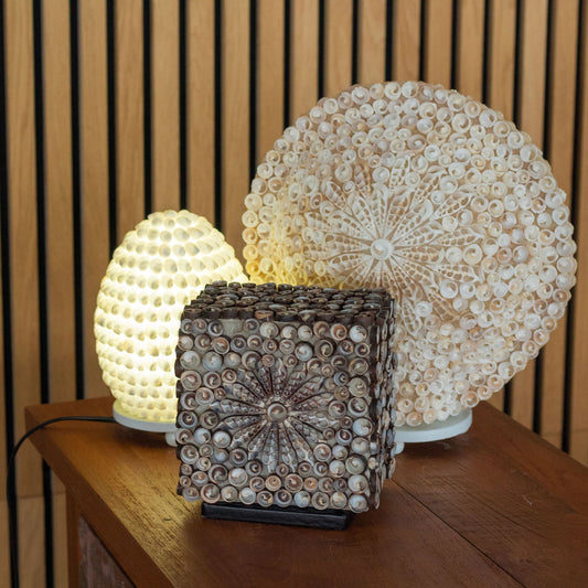 Authentic Boho Seashell Lamp – Cut Art Shell Oval, 15cm perspective detail 2 showcasing clean geometry and natural material finishes