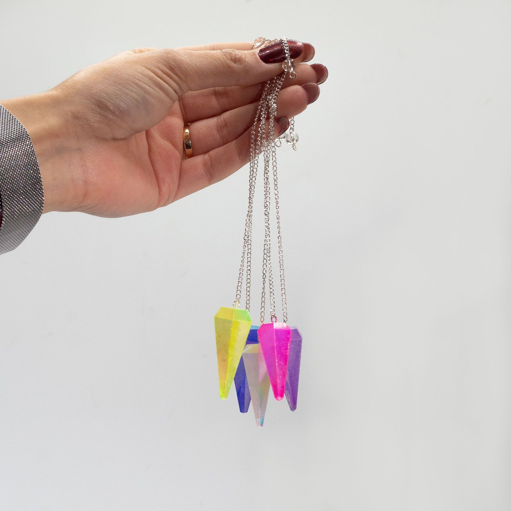 Authentic Six-Sided Pendulum – Aurora Crystal, Angel White showcasing clean geometry and natural material finishes